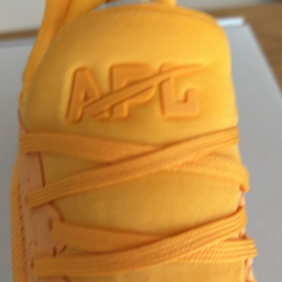 NIB $250 APL Men's techloom tracer 10.5 mango / white - Picture 3 of 9